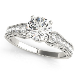 ENGAGEMENT RINGS ANTIQUE