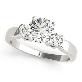 ENGAGEMENT RINGS 3 STONE ROUND