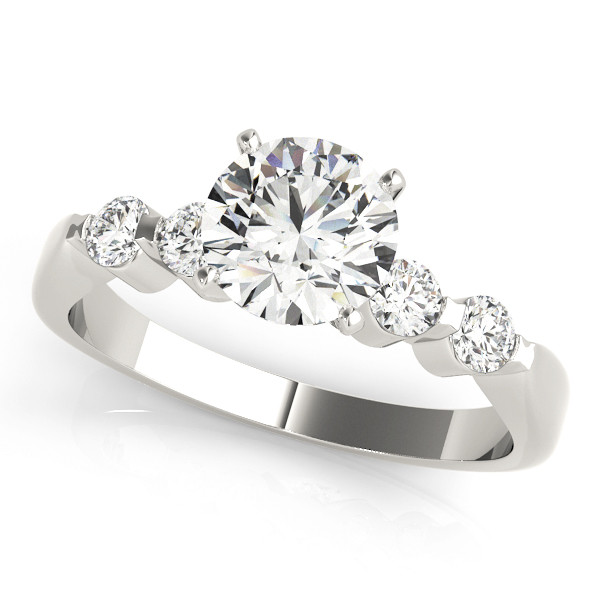 ENGAGEMENT RINGS SINGLE ROW PRONG SET
