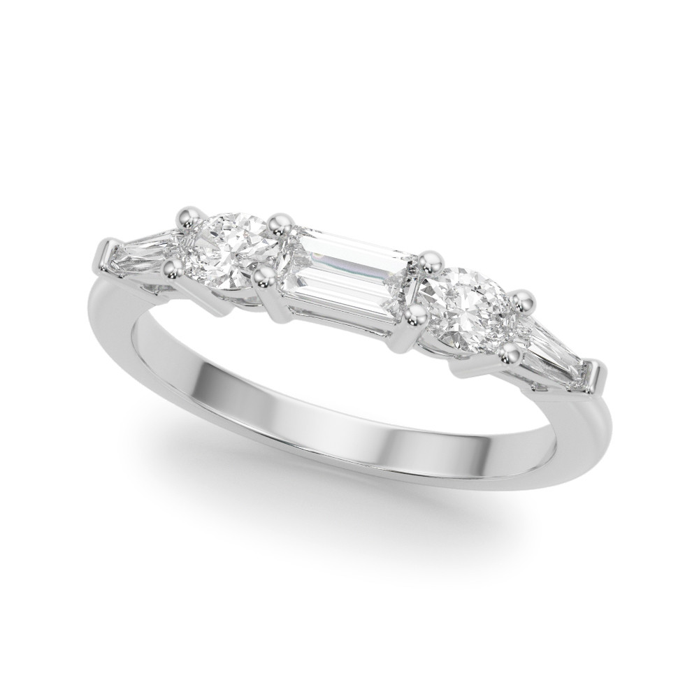 BAGUETTE & OVAL WEDDING BAND