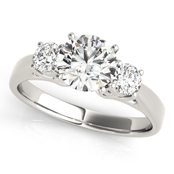 ENGAGEMENT RINGS 3 STONE ROUND