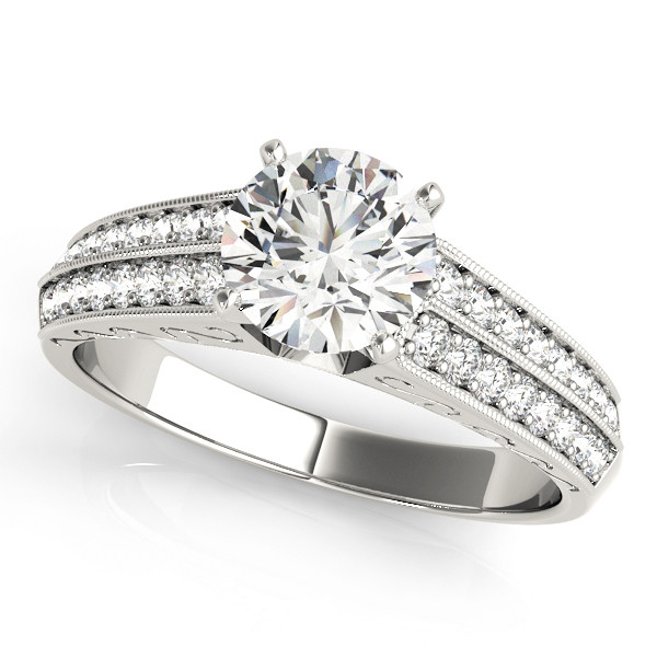 ENGAGEMENT RINGS ANTIQUE