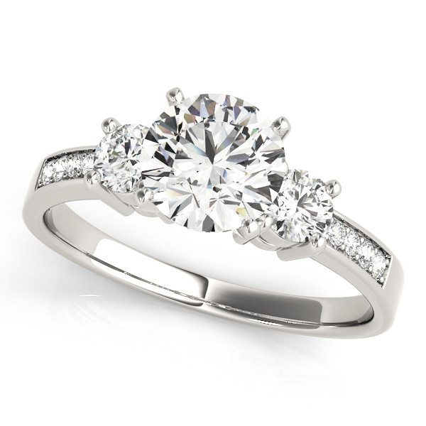 ENGAGEMENT RINGS 3 STONE ROUND