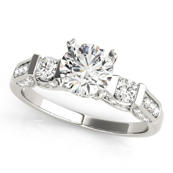 ENGAGEMENT RINGS 3 STONE ROUND