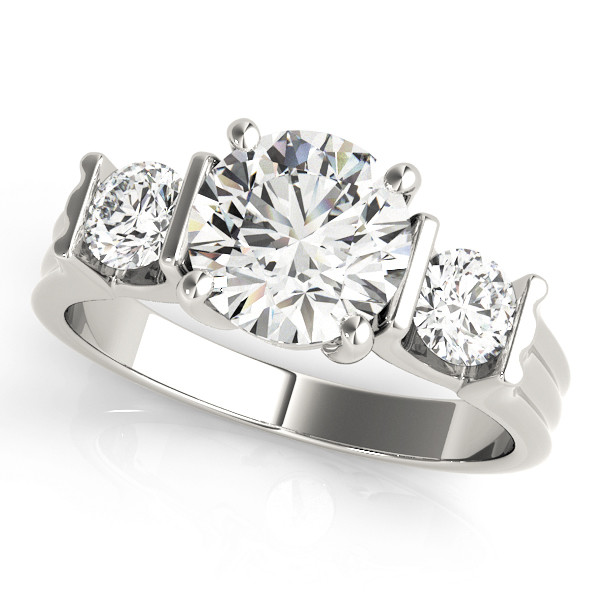 ENGAGEMENT RINGS 3 STONE ROUND
