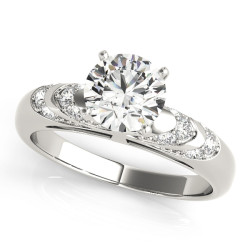 ENGAGEMENT RINGS ANTIQUE
