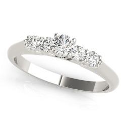 ENGAGEMENT RINGS SINGLE ROW PRONG SET