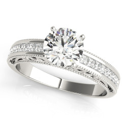 ENGAGEMENT RINGS ANTIQUE