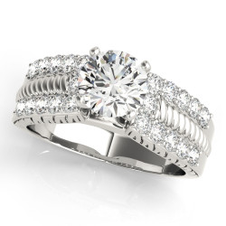 ENGAGEMENT RINGS ANTIQUE