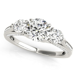 ENGAGEMENT RINGS 3 STONE ROUND