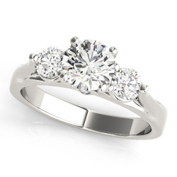 ENGAGEMENT RINGS 3 STONE ROUND