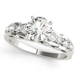 ENGAGEMENT RINGS SINGLE ROW PRONG SET