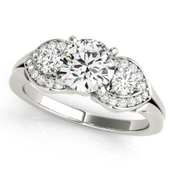 ENGAGEMENT RINGS 3 STONE ROUND