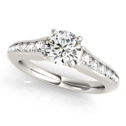 ENGAGEMENT RINGS SINGLE ROW