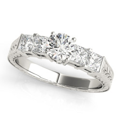 ENGAGEMENT RINGS ANTIQUE