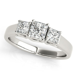 ENGAGEMENT RINGS 3 STONE PRINCESS