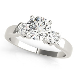 ENGAGEMENT RINGS 3 STONE ROUND