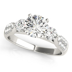 ENGAGEMENT RINGS 3 STONE ROUND