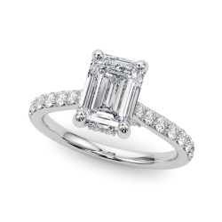 ENGAGEMENT RINGS HALO ROUND
